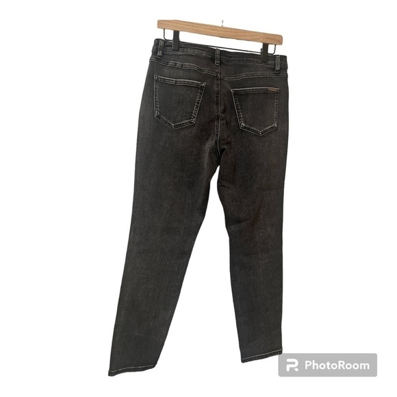 Joseph Ribkoff Grey Distressed Slim Cropped Jeans 10 - Picture 2 of 4